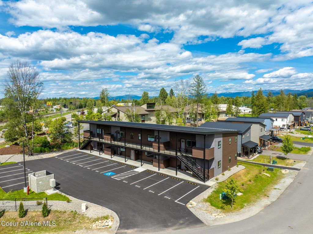 50 Carnelian AVE, UNIT 102, Ponderay, ID 83852 photo 1