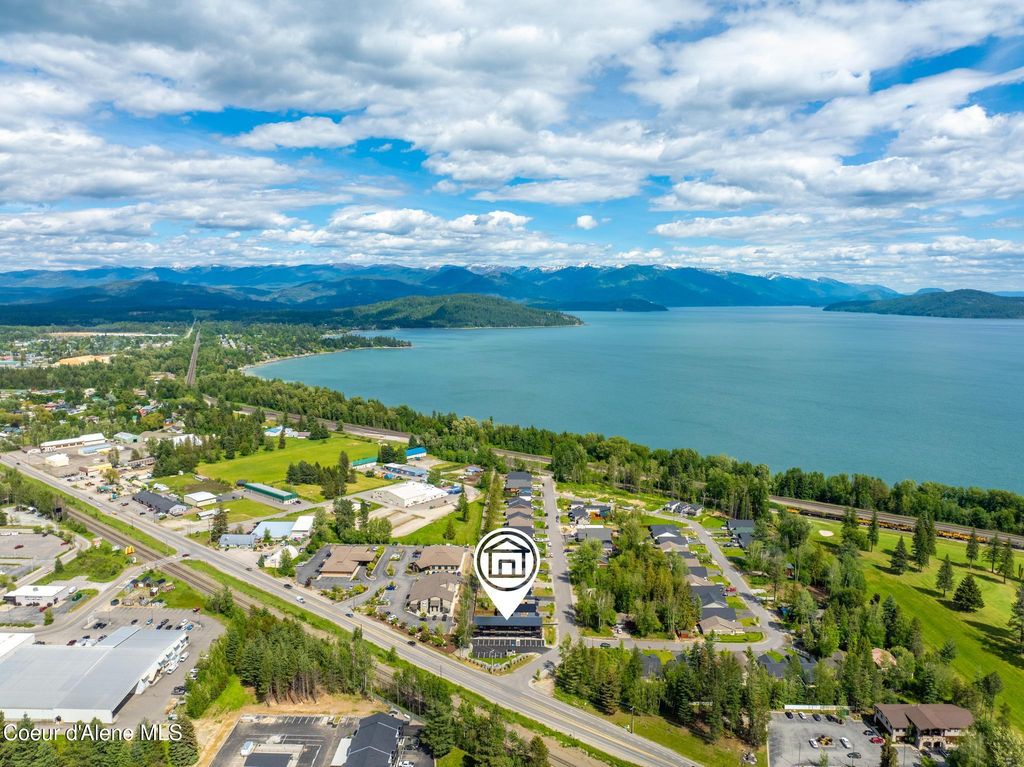 50 Carnelian AVE, UNIT 102, Ponderay, ID 83852 photo 4
