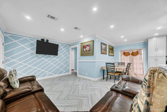 1614 Briarwood Lane, Irving, TX 75061