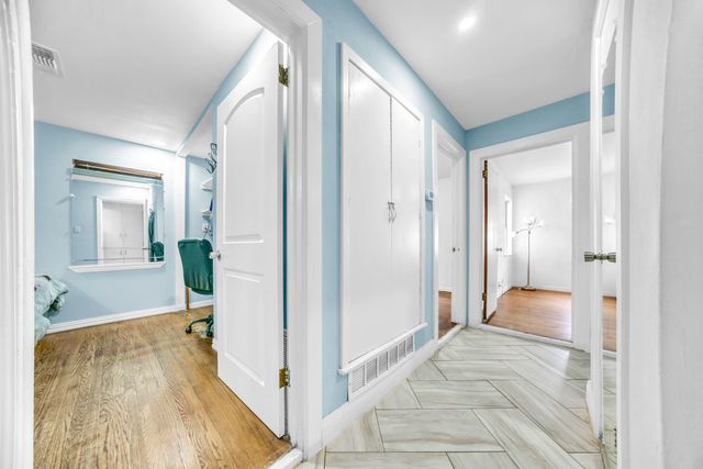 1614 Briarwood Lane, Irving, TX 75061