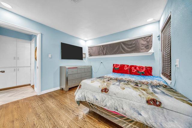 1614 Briarwood Lane, Irving, TX 75061