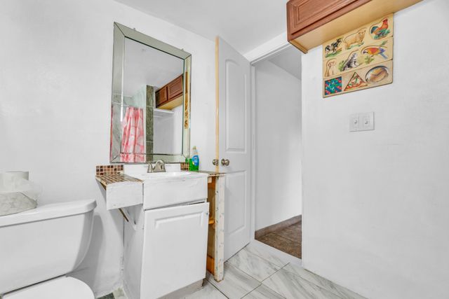 1614 Briarwood Lane, Irving, TX 75061