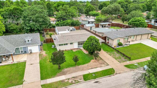 1614 Briarwood Lane, Irving, TX 75061