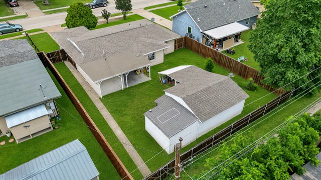 1614 Briarwood Lane, Irving, TX 75061