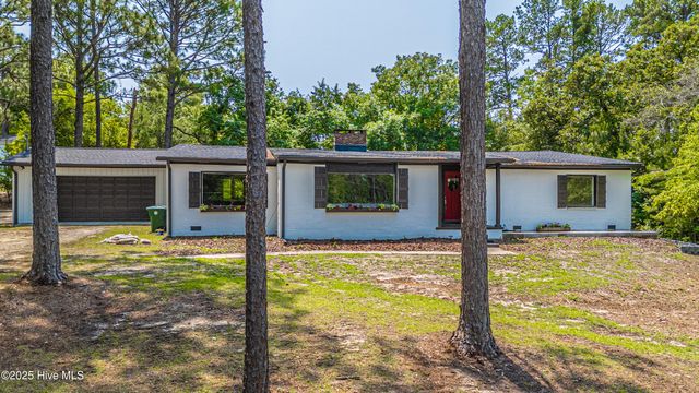 1103 Hylan Avenue, Hamlet, NC 28345