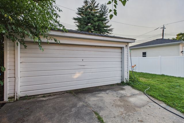10718 S Trumbull Avenue, Chicago, IL 60655