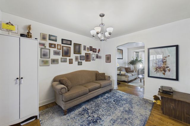 10718 S Trumbull Avenue, Chicago, IL 60655