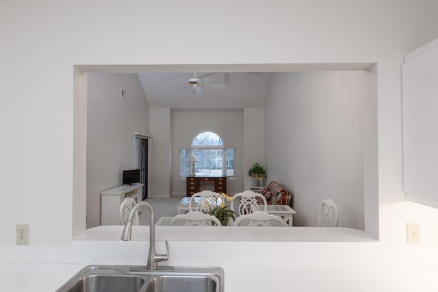 808 Castleford Cir Apt 3F, Myrtle Beach, SC 29572