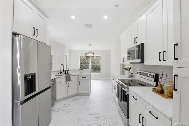 7821 N SARAZEN DRIVE, Citrus Springs, FL 34434