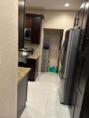 833 Briggs Street Street, West Palm Beach, FL 33405