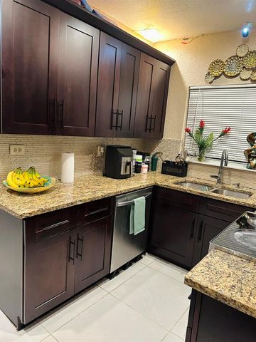 833 Briggs Street Street, West Palm Beach, FL 33405