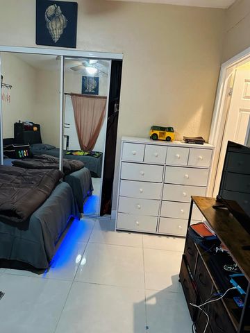 833 Briggs Street Street, West Palm Beach, FL 33405