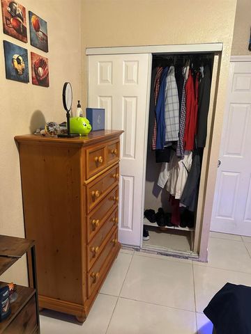833 Briggs Street Street, West Palm Beach, FL 33405