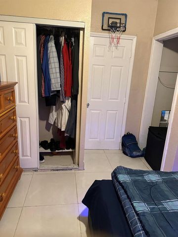 833 Briggs Street Street, West Palm Beach, FL 33405