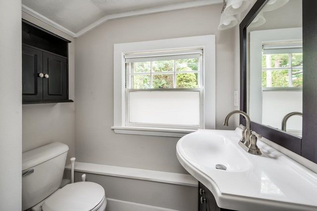 348 Dover Point Road, Dover, NH 03820