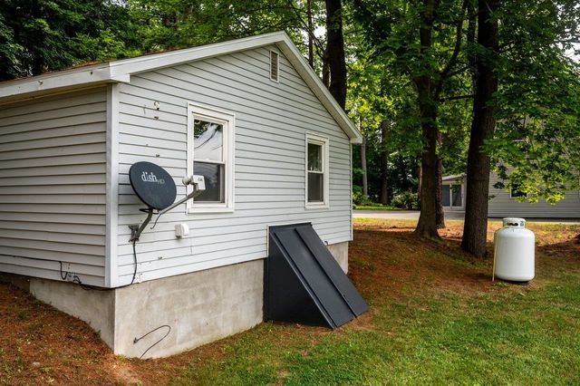 348 Dover Point Road, Dover, NH 03820