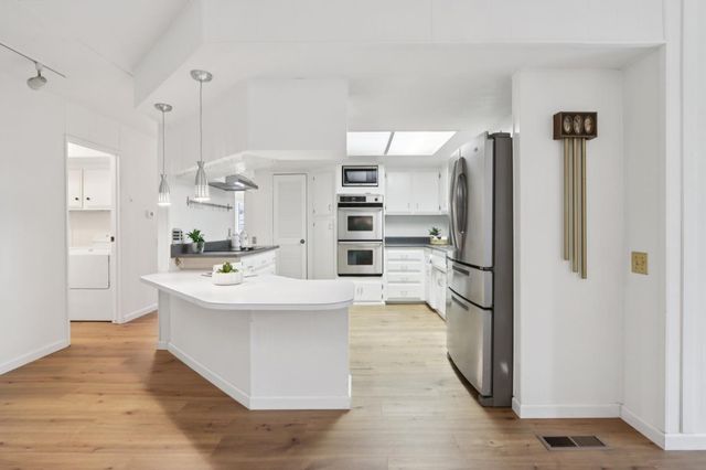 160 A Quail Hollow Drive 160A, San Jose, CA 95128