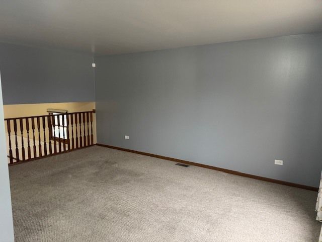 910 E 152nd Place, Phoenix, IL 60426