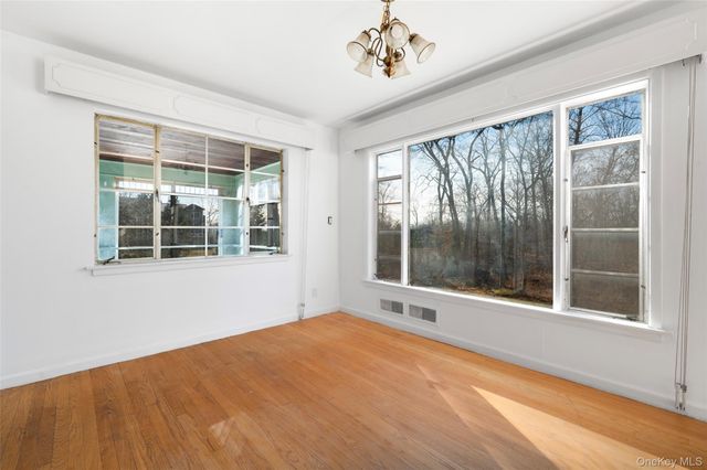 530 West Street, Harrison, NY 10528