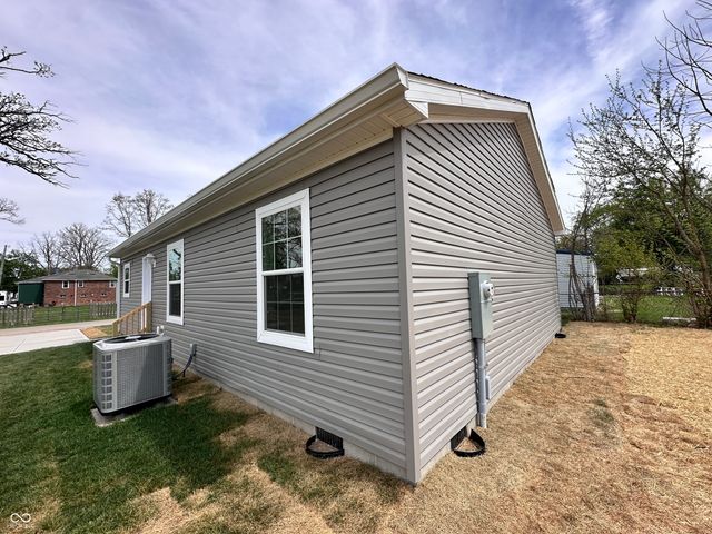 2219 E Fowler Street, Anderson, IN 46012