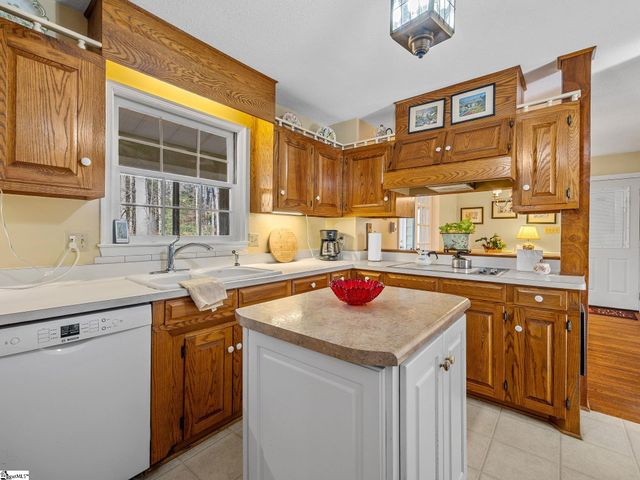 305 Saugus Road, Spartanburg, SC 29307