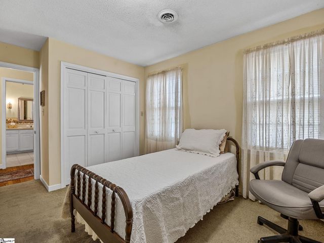 305 Saugus Road, Spartanburg, SC 29307