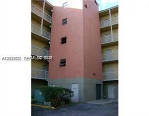 8290 Lake Drive 412, Doral, FL 33166