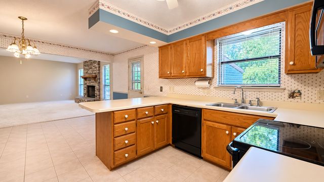 1350 26th Street NE, Paris, TX 75460