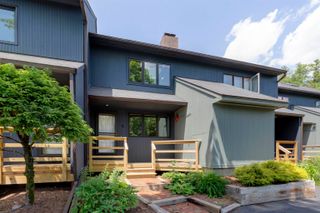 5 College Hill, Hanover, NH 03755