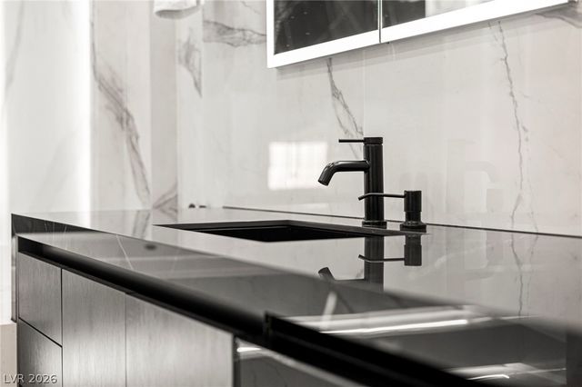 237 East Eldorado Lane, Las Vegas, NV 89123