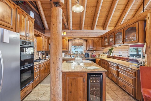 43227 Leach Road, Ahwahnee, CA 93601