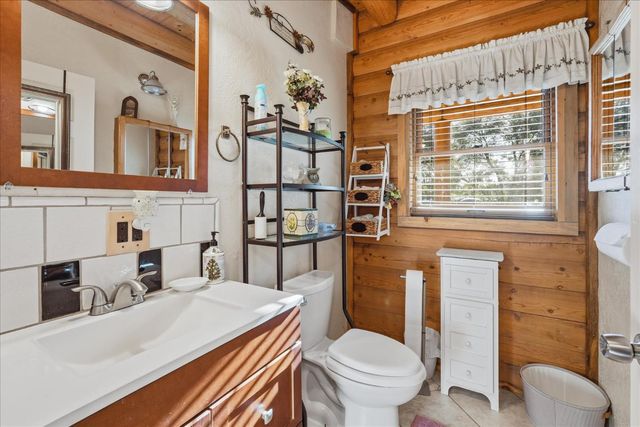 43227 Leach Road, Ahwahnee, CA 93601