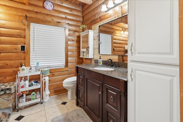 43227 Leach Road, Ahwahnee, CA 93601