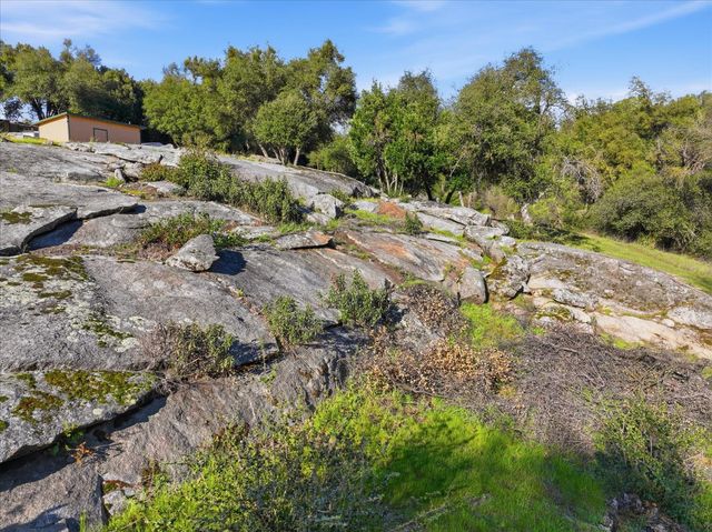 43227 Leach Road, Ahwahnee, CA 93601