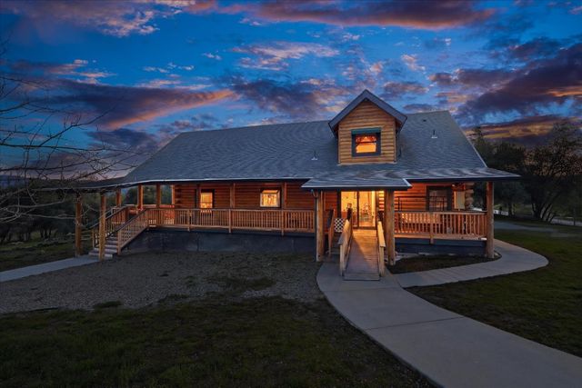 43227 Leach Road, Ahwahnee, CA 93601