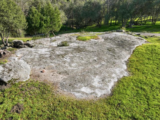 43227 Leach Road, Ahwahnee, CA 93601