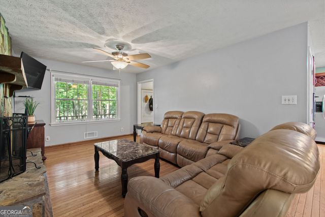 1873 RAINTREE Court, Snellville, GA 30078