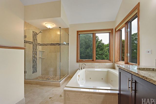 1219 Golf View Drive, Woodridge, IL 60517