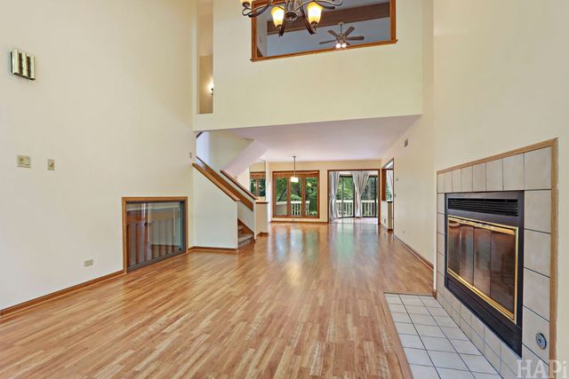1219 Golf View Drive, Woodridge, IL 60517