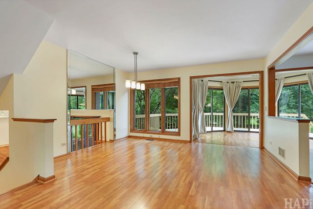 1219 Golf View Drive, Woodridge, IL 60517