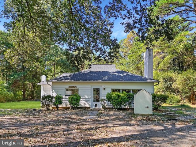 204 MONROE BAY CIR, Colonial Beach, VA 22443