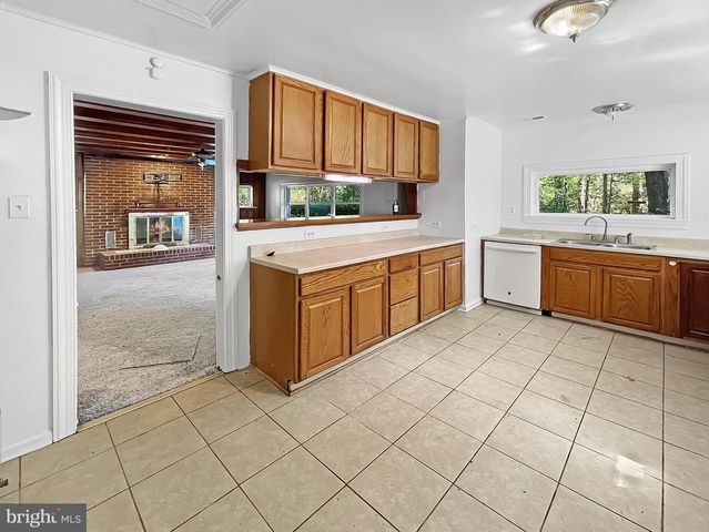 204 MONROE BAY CIR, Colonial Beach, VA 22443