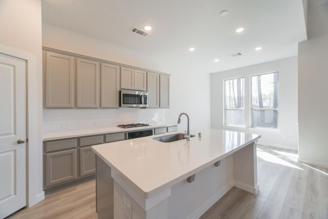 17138 Crimson Crest Drive, Conroe, TX 77302