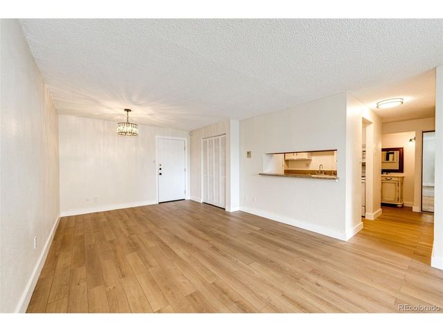 2 Adams St 508, Denver, CO 80206