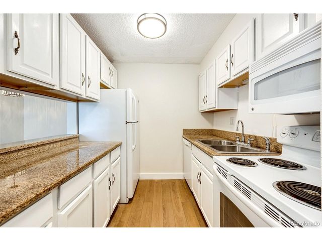 2 Adams St 508, Denver, CO 80206