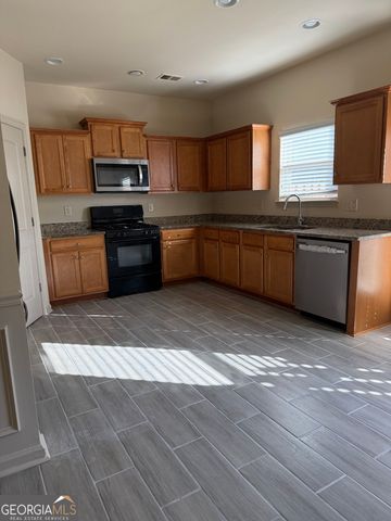 2733 Knelston Oak Way, Suwanee, GA 30024