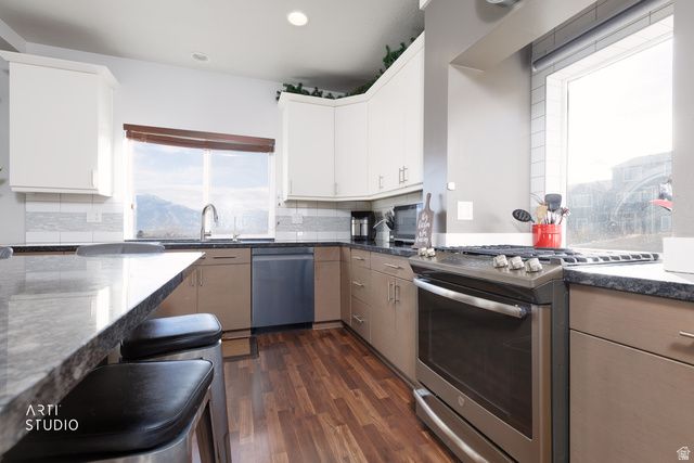 4102 W MADINGLEY CIR, Herriman, UT 84096