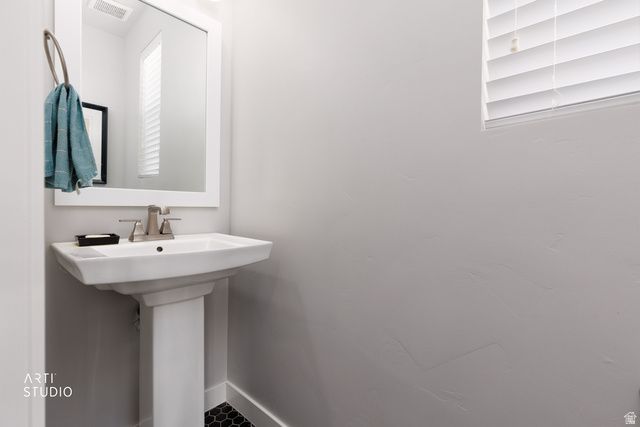 4102 W MADINGLEY CIR, Herriman, UT 84096