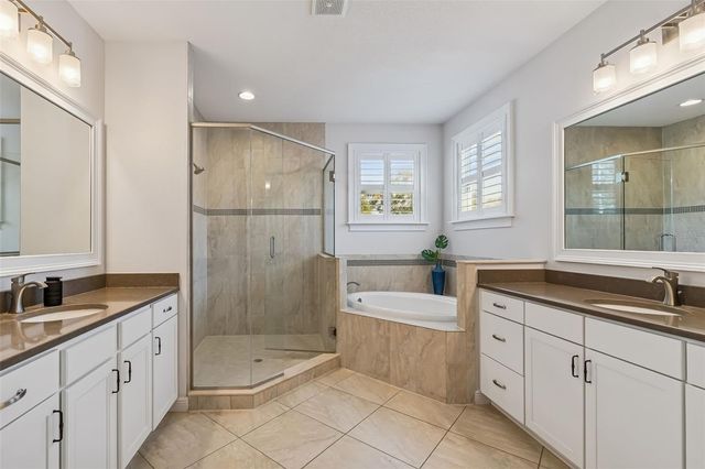3610 E CLARK CIRCLE, Tampa, FL 33629