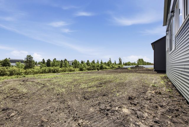 10342 Burgundy Drive, Horace, ND 58047